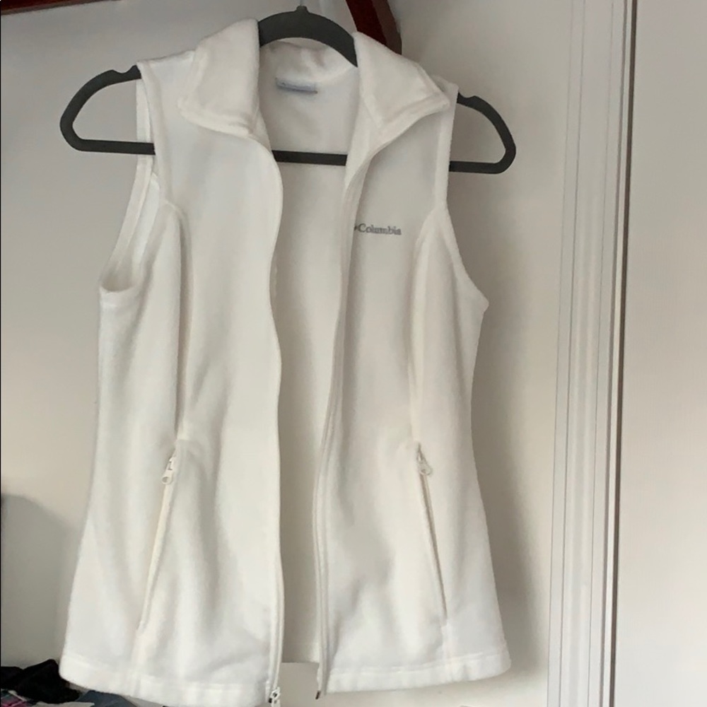 Columbia white vest